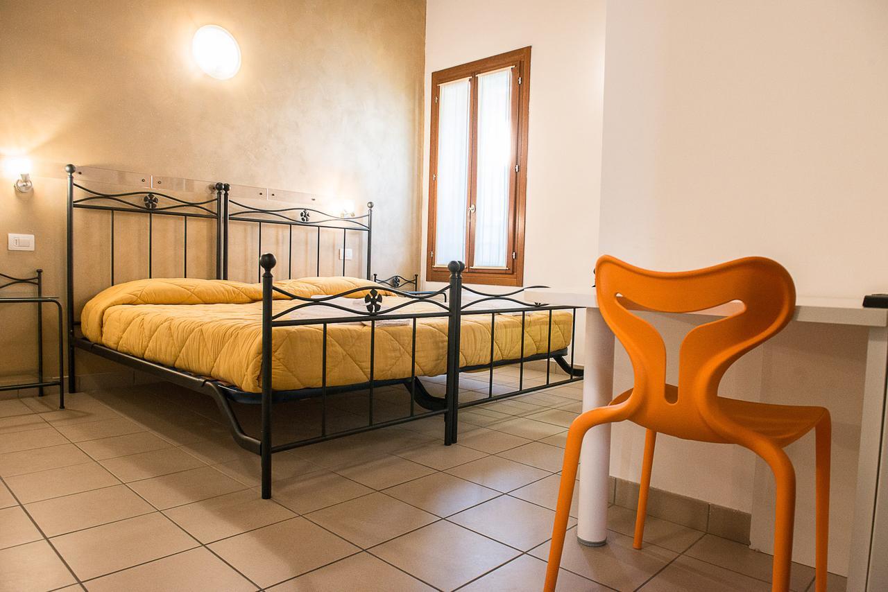Domus Clugiae Hostel Chioggia Kültér fotó